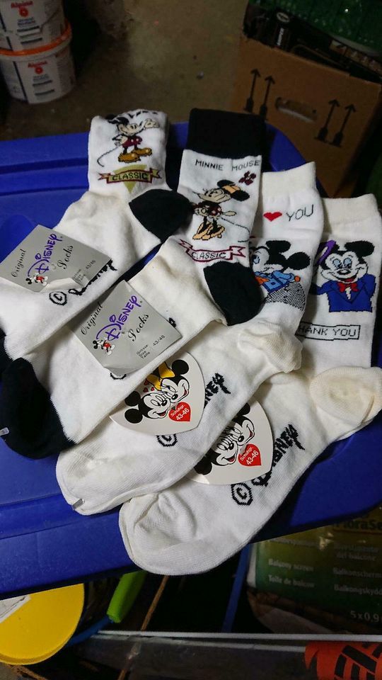 Socken Disney Mickey mouse Größe 42-43-46 Neu siehe Bilder in Pfungstadt