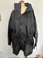 Windbreaker Jacke schwarz gr 42-44 neu mit Tasche Hannover - Mitte Vorschau