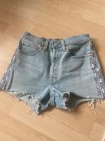 Levi‘s 501 Jeansshorts Shorts Gr.26 Hannover - Misburg-Anderten Vorschau