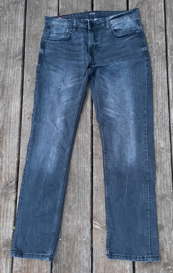 Jungen-Jeans in Größe 29/30 in Hagenbach