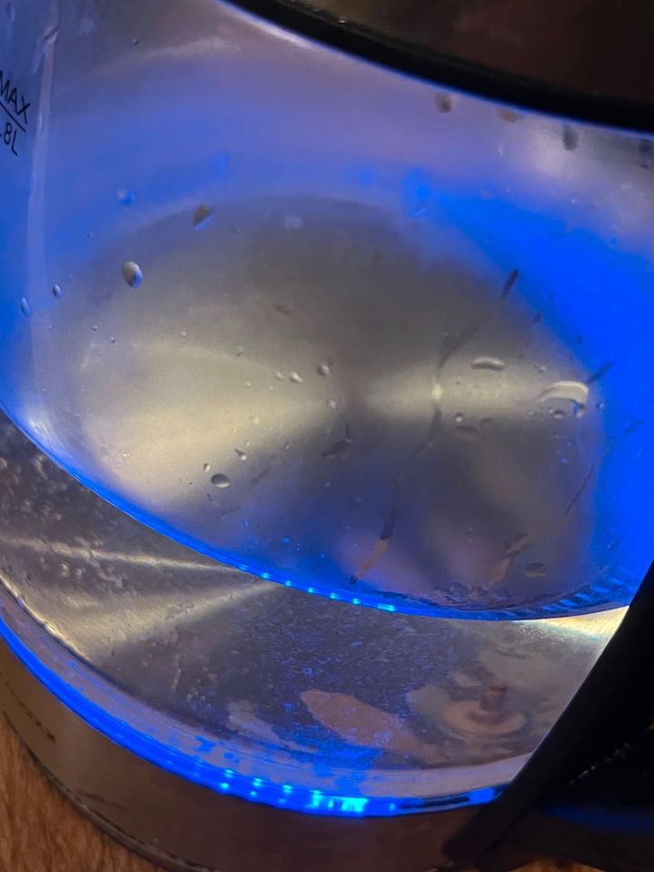 GOURMETmaxx LED-Glas-Wasserkocher 1,8 Ltr. 2200W in Berlin