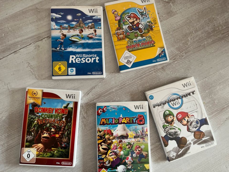 Nintendo Wii Paket OVP Konsole Mario DonkeyKong Spiele etc. in Haiger