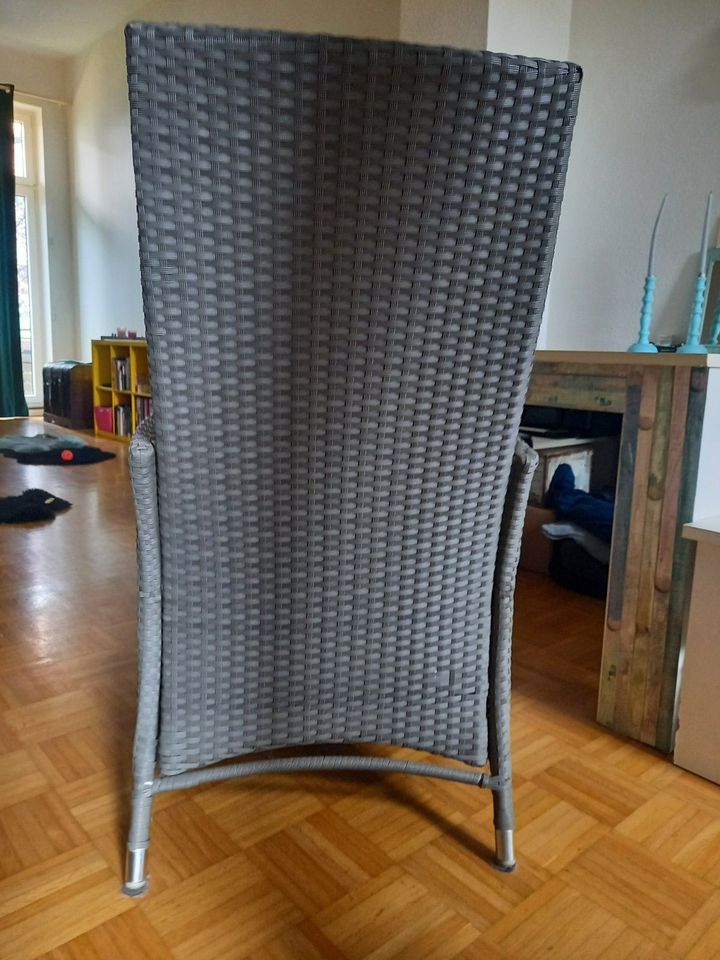 Rattan Optik Stuhl, Balkon Stuhl, Arbeitsstuhl, verstellbar in Meerbusch