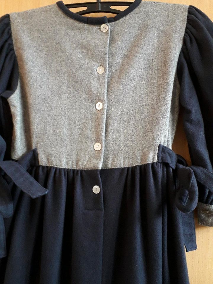Kinder Mädchen Dirndl Trachtenkleid Landhaus Kleid Gr. 110 116 in Regenstauf