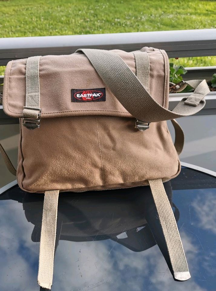 EASTPAK Tasche /Umhängetasche in Solms