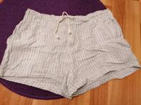 Janina Damenkleidung Shorts Größe 40 Nordrhein-Westfalen - Salzkotten Vorschau