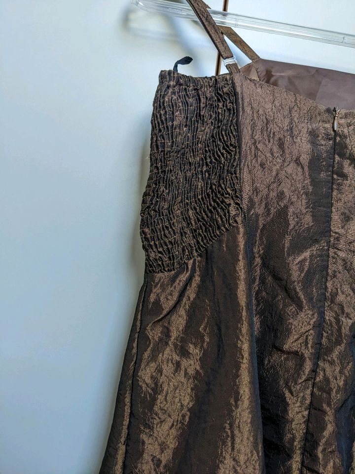 Taft Abendkleid Maxi-Abendkleid in bronze Gr. 40 kurz ungetragen in Berlin