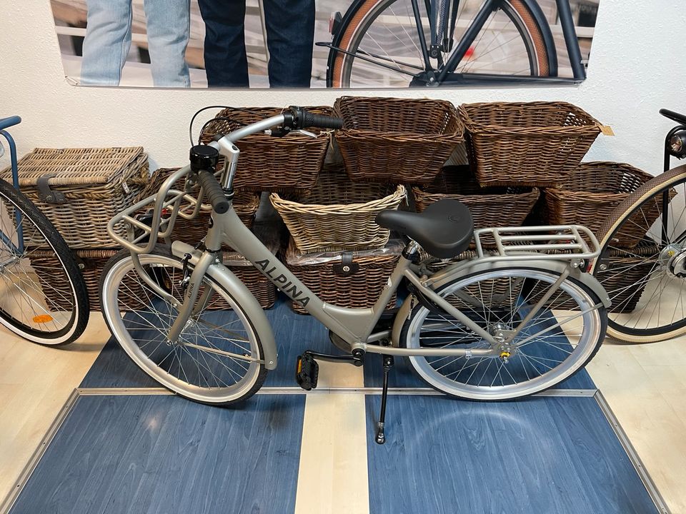 Alpina Clubb Mädchenfahrrad Kinderfahrrad Hollandrad  24 zoll in Mönchengladbach