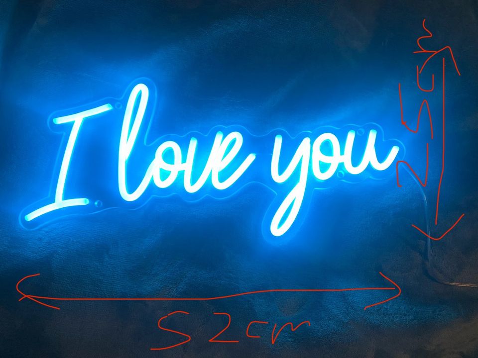 Neonschild Neon sign Leuchtschriftzug „I love you“ Valentinstag