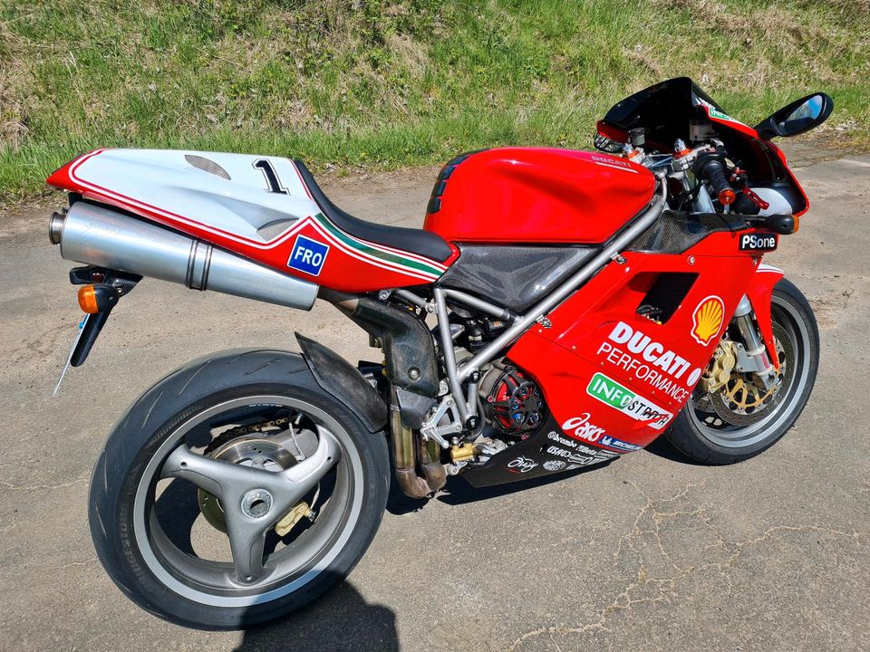 Ducati 748 in Hungen