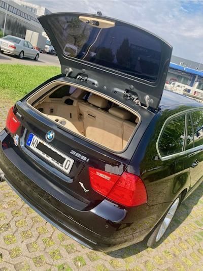 BMW 325i xDrive Touring - in Fellbach