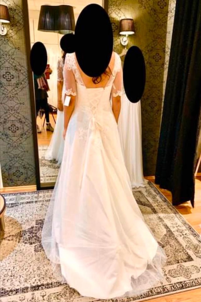 Brautkleid Hochzeitskleid Größe S von Lilly in Hattingen