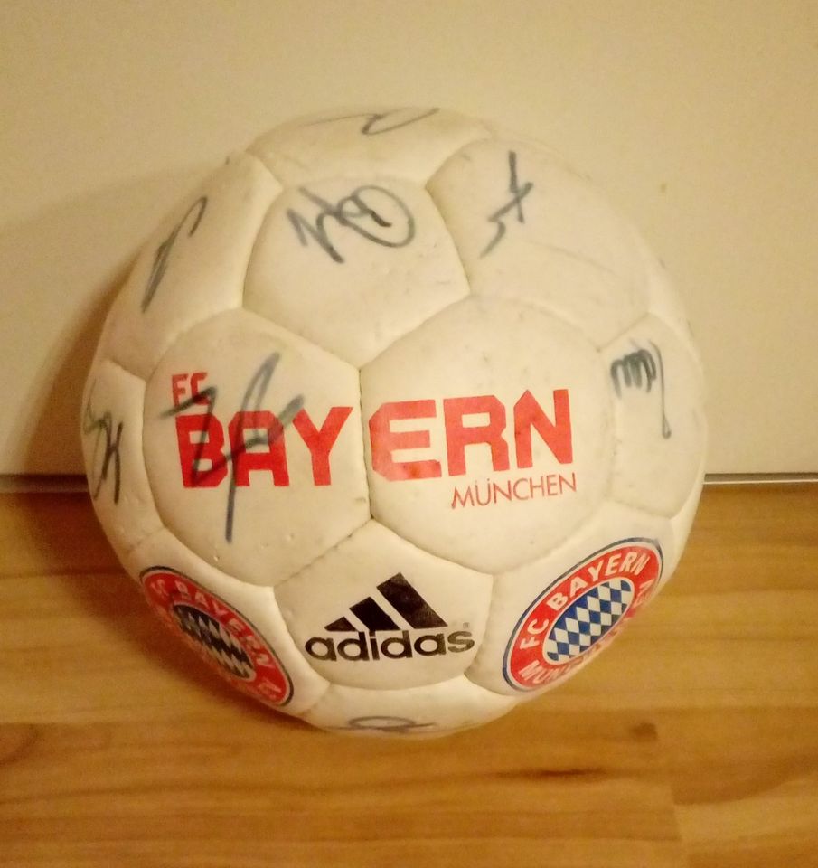 FC Bayern Ball in Wörrstadt