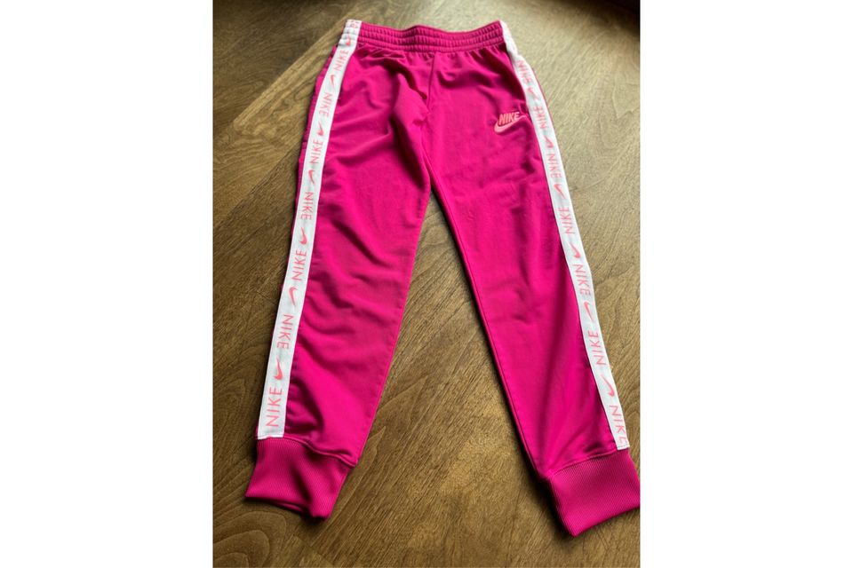 ❤️ Nike Sporthose Jogginghose pink Gr 146/156 w.NEU in Stuttgart