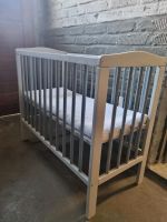 Babybett mit neuer Matratze Nordrhein-Westfalen - Grevenbroich Vorschau