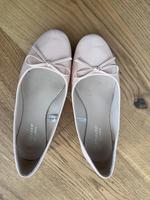 Ballerinas in rose Köln - Nippes Vorschau