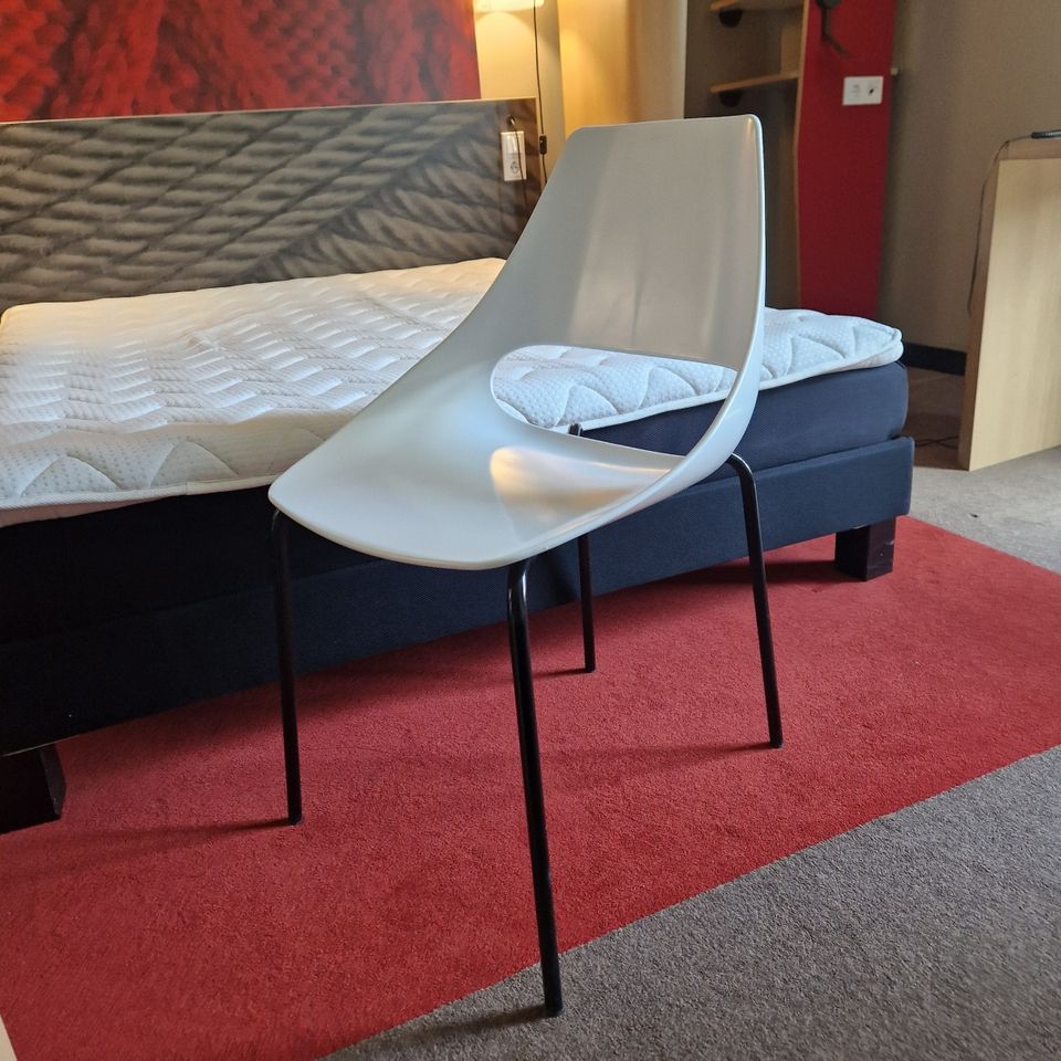 0x Komplettes Zimmer Gästezimmer Hotelauflösung Einzelbetten in Berlin