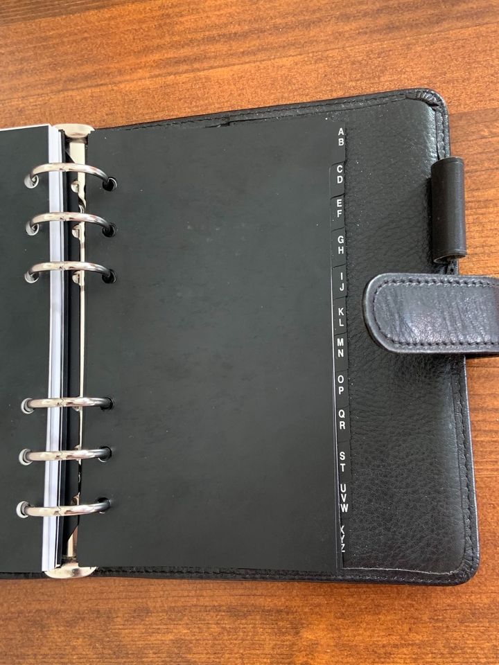 System Filofax Organiser schwarz Leder top Zustand in Langeln