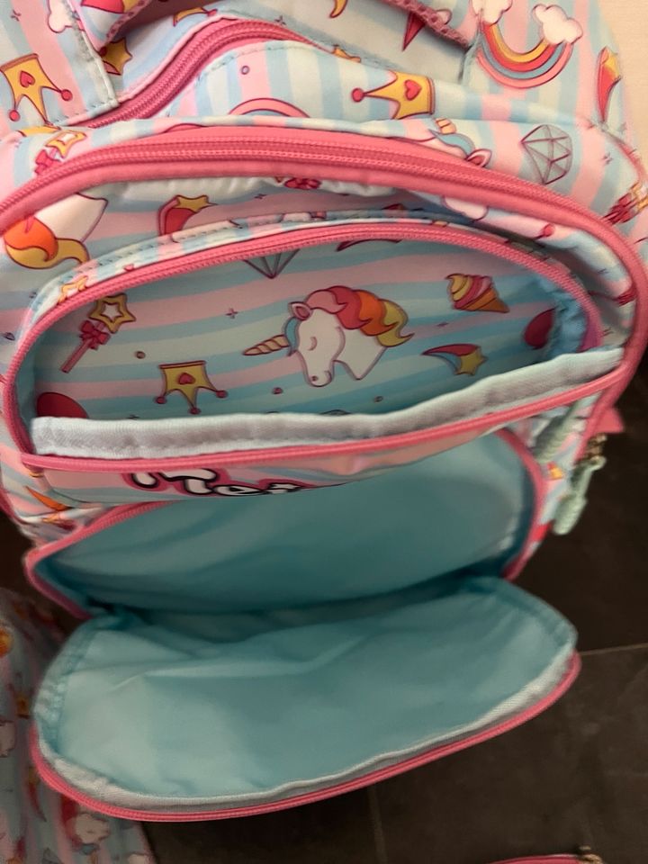 schöner Einhorn Schulranzen / Rucksack nie benutzt / gerne tausch in Rockeskyll