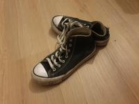 Converse getragen von einer Frau Feldmoching-Hasenbergl - Feldmoching Vorschau