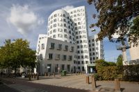 Privater Büroraum für 1 Person in Regus Dusseldorf, Neuer Zollhof Düsseldorf - Bilk Vorschau