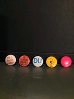 Retro Pins Anstecker Buttons Anstecknadeln München - Milbertshofen - Am Hart Vorschau