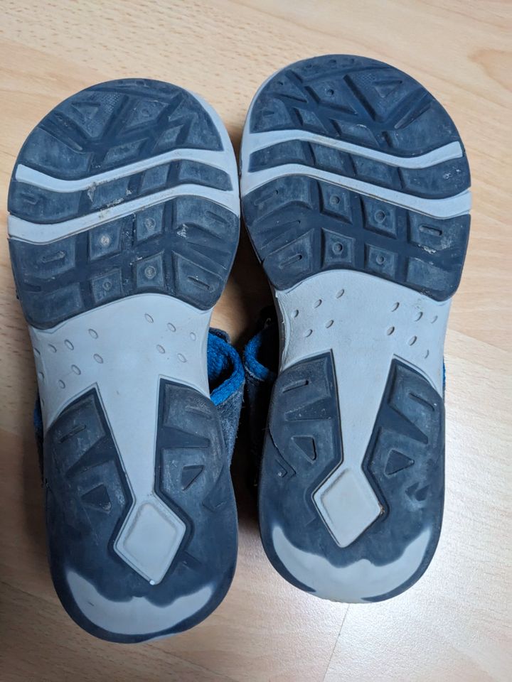 Sandalen in Größe 32 weite Mittel in Schöneiche bei Berlin