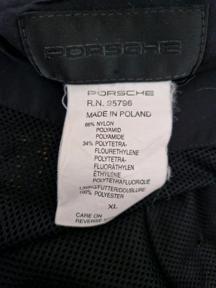 Original Porsche "Sportfahrschul- Regenjacke" in Bremen