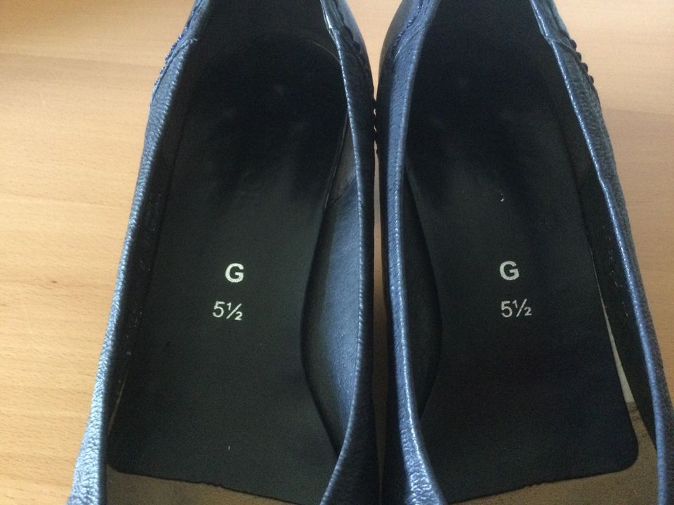 Gabor Pumps blau Größe 5 1/2 Weite G in Langenhagen