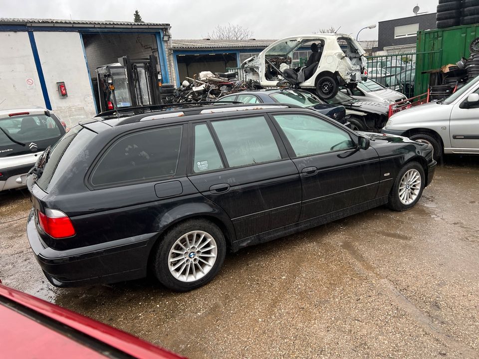 BMW E39 Touring 528iA Schlachtfest Teile 303/9 M52B28 142 kW ✅ in Bottrop