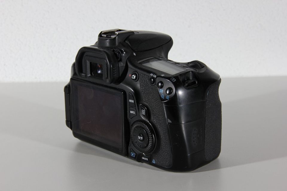 Kamera Spiegelreflex DSLR Canon EOS 60D in Rüsselsheim