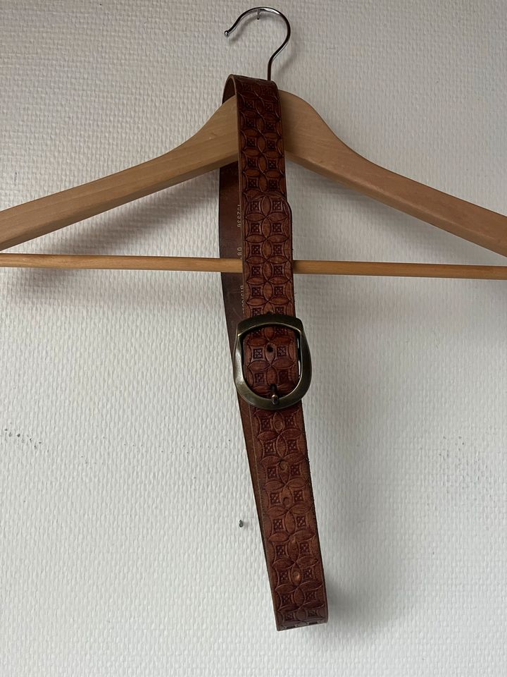 Fossil Ledergürtel braun Medium in Trierweiler