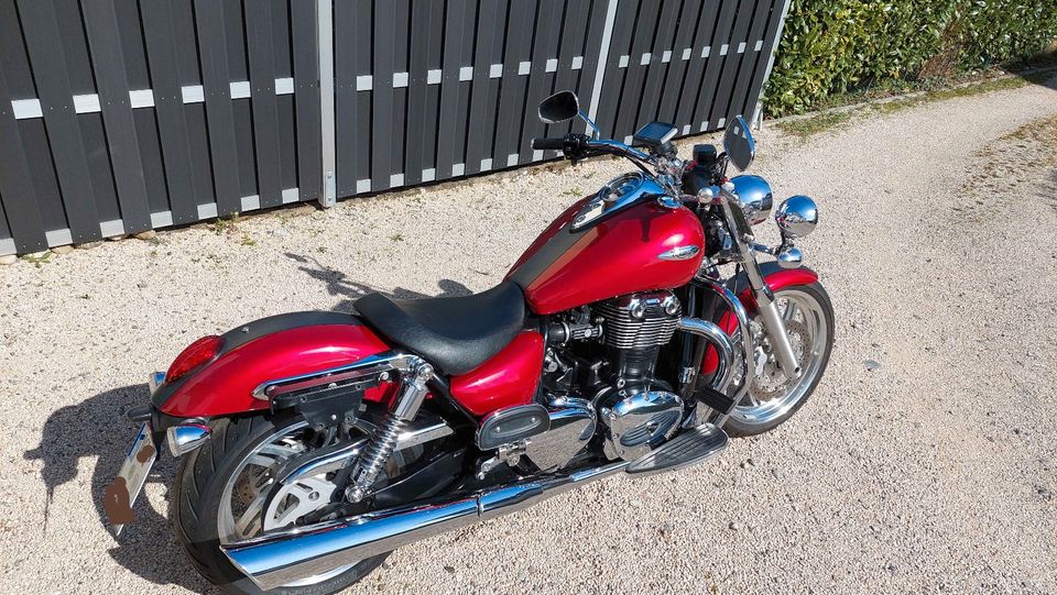 Triumph Thunderbird 1600 in Moos