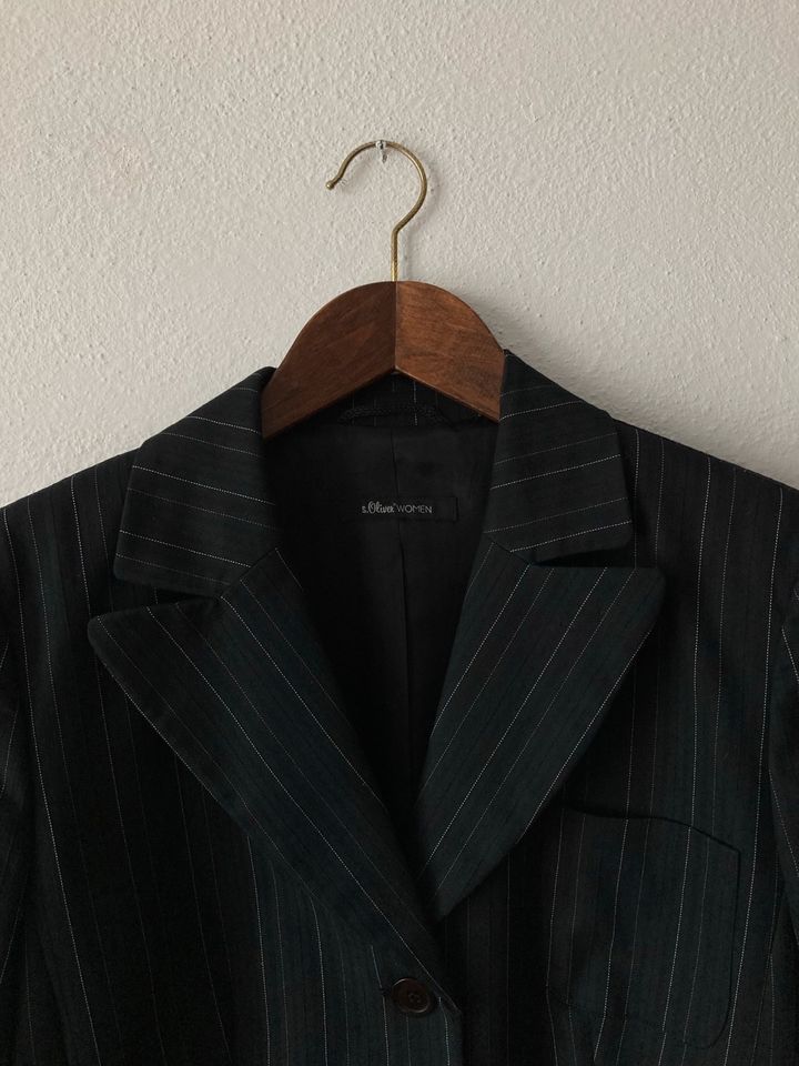 Jacket Blazer Jacke von S. Oliver schwarz Gr. 42 NEUWERTIG in München