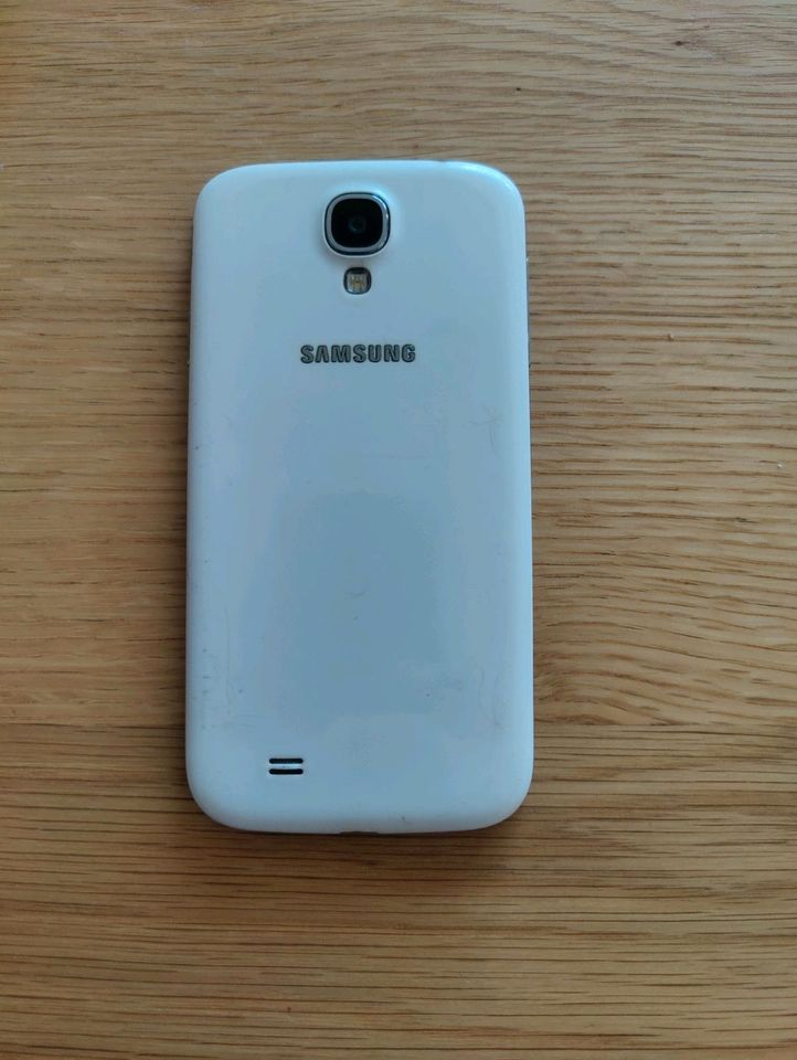 Samsung Galaxy S4 defekt zu verkaufen in Schwäbisch Gmünd