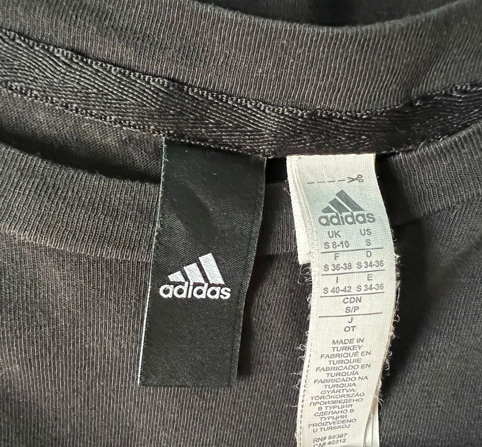 Adidas, T-Shirt, Langarm, Shirt, Sport Shirt 36 in Leipzig