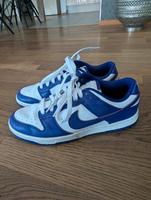Nike Dunk, weiß-lila, Größe 44, sehr guter Zustand Hessen - Offenbach Vorschau