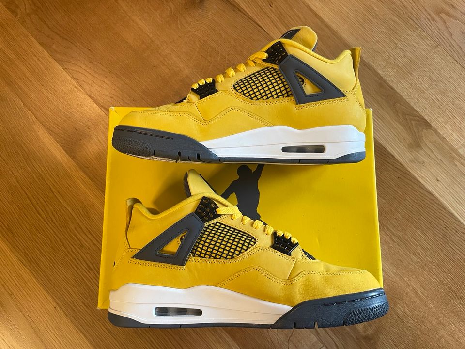 Nike Air Jordan 4 Lightning 2021 EU 44 US 10 VNDS in Düsseldorf