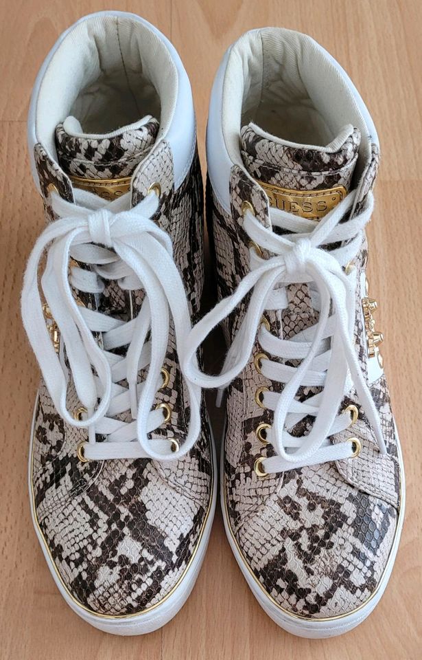 "GUESS " Sneakers  -  Leo-Styl in Magdeburg