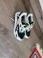 Sneaker Nike Air gr 38.5 Nordrhein-Westfalen - Gummersbach Vorschau