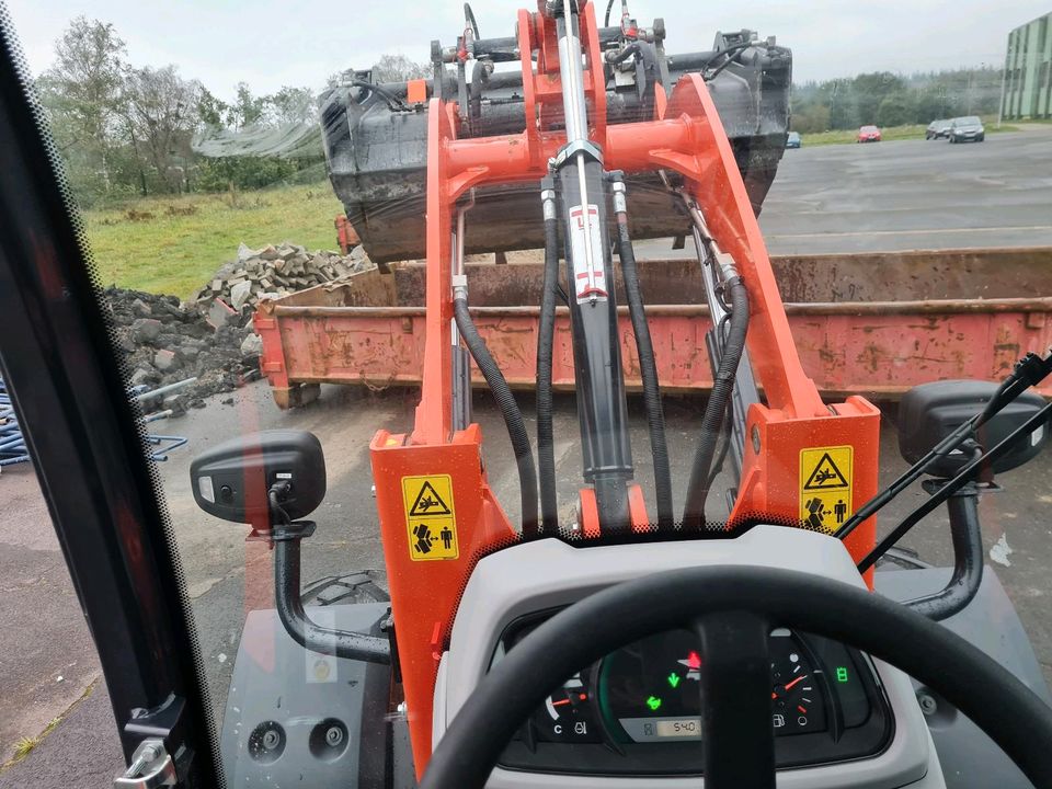 Vermietung & Leihen Radlader Kubota R070 in Schmalkalden