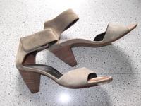 Schöne PAUL GREEN Sandale 7,5 Gr. 42 Beige TOP ZUSTAND ! Innenstadt - Köln Altstadt Vorschau