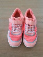 Sneaker H&M Gr 34 Turnschuhe Hausschuhe Nordrhein-Westfalen - Paderborn Vorschau