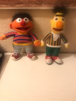 Ernie und Bert Sesamstrasse stehend Nordrhein-Westfalen - Olfen Vorschau