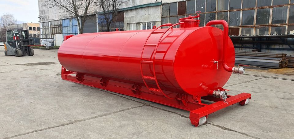 Abrollcontainer Wassertank von 8 m³ bis 18 m³ Volumen in Halberstadt
