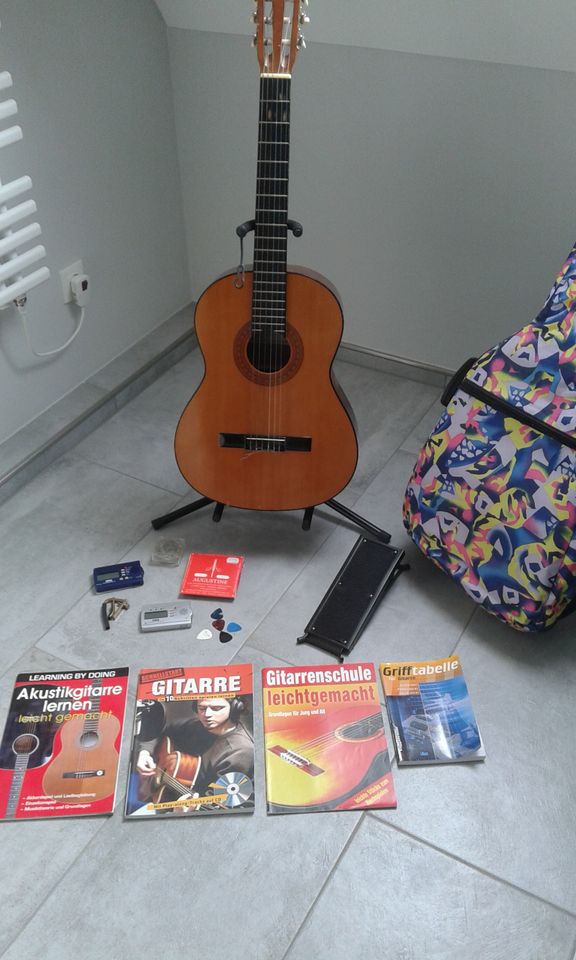 Gitarre incl.Tasche in Achim