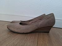Keilpumps Leder Tamaris Gr.40 beige Niedersachsen - Wardenburg Vorschau