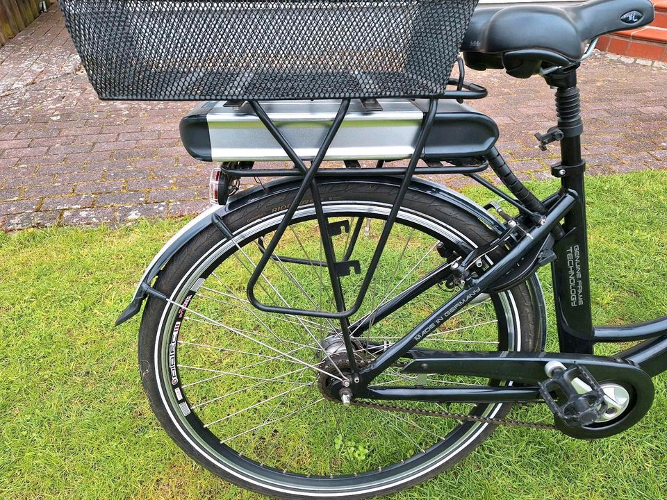 28 Zoll E-Bike Curtis , RH 48 cm , 7-Gang,  Akku neu in Hohenlockstedt