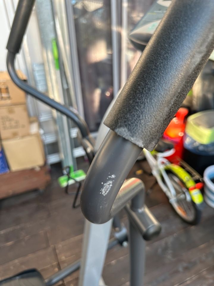 Crosstrainer SX30 von LifeFitness in Waldkraiburg