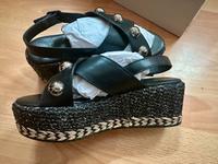 Café Noir Sandalen schwarz mit Nieten 37 wie NEU Bayern - Zorneding Vorschau